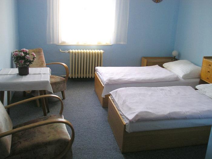 Hotel Dvorak Chrast Luaran gambar