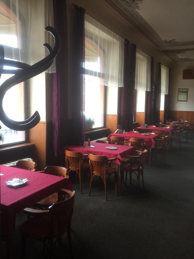 Hotel Dvorak Chrast Luaran gambar