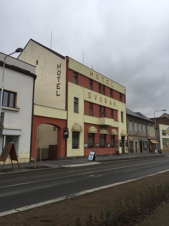 Hotel Dvorak Chrast Luaran gambar