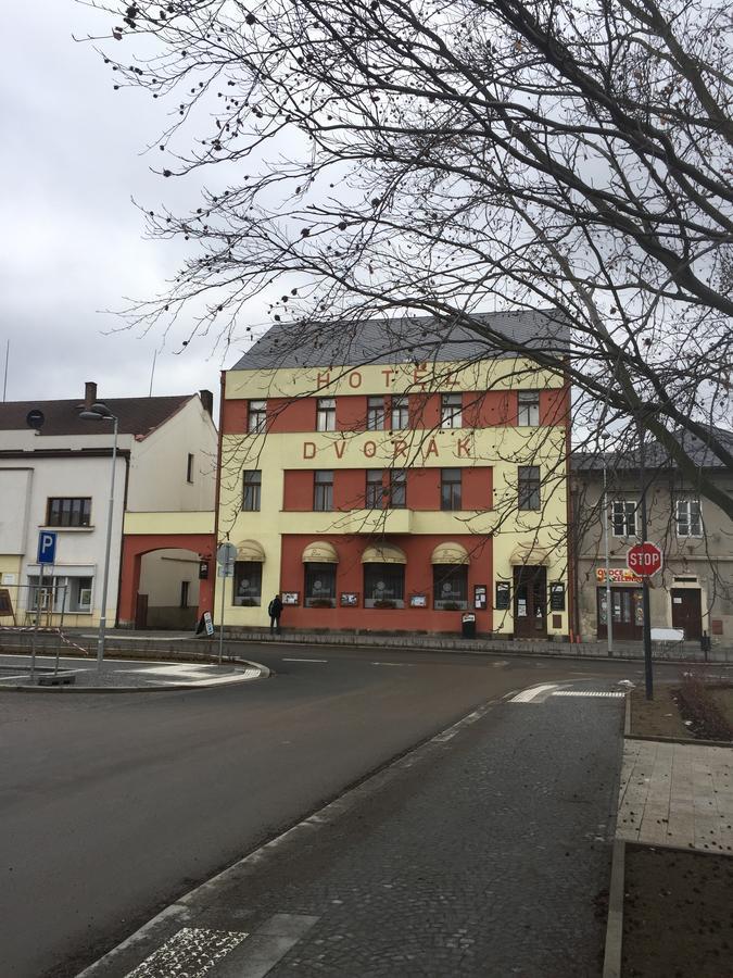 Hotel Dvorak Chrast Luaran gambar