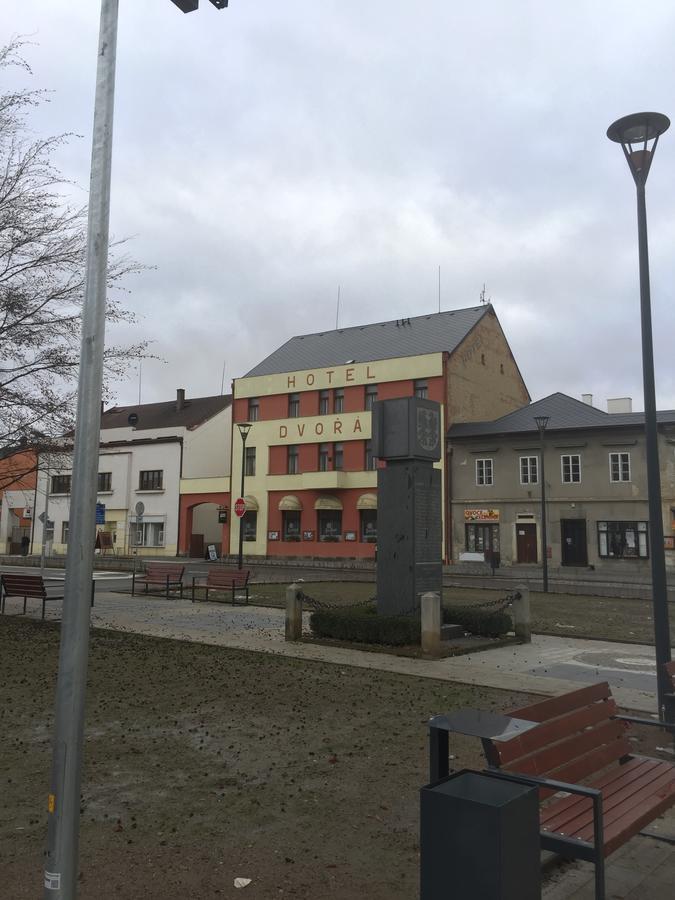 Hotel Dvorak Chrast Luaran gambar