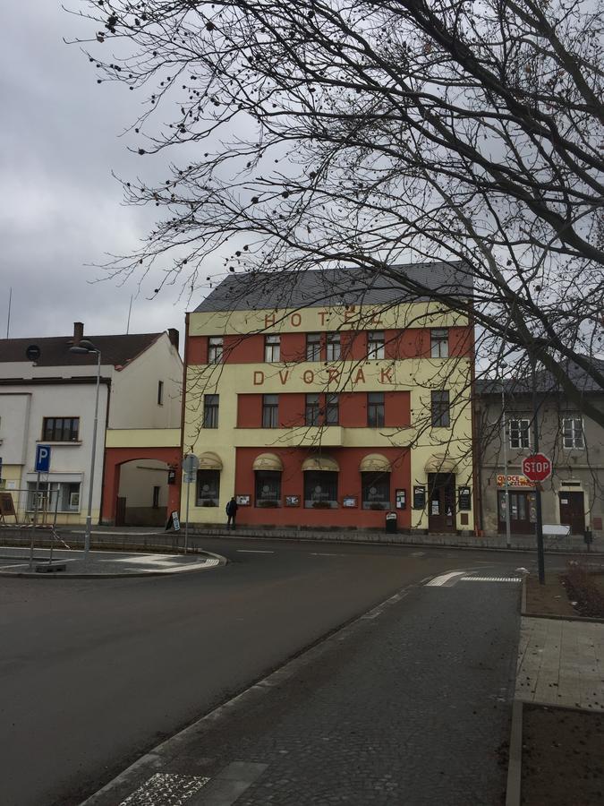 Hotel Dvorak Chrast Luaran gambar